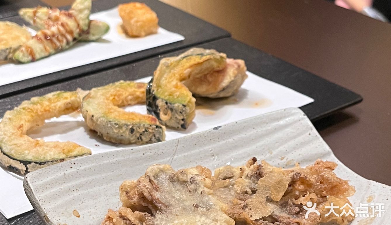 万达这家烧鸟店!好有情调…. 好好吃