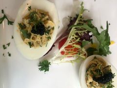 酿鸡蛋沙拉配鱼子酱-帕歌西班牙餐厅paco tapas