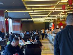 -大中华希尔顿酒店-念自助餐·嗨啤·小龙虾
