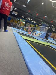 点击看大图 -反弹蹦床公园(南坪万达店)