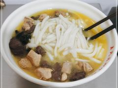 -文山荷鲜居(翠湖店)