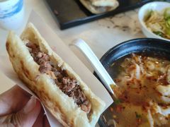 -高玛纳驴肉火烧(一世界店)