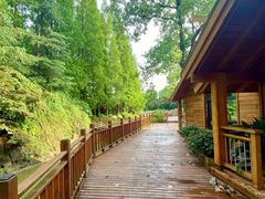 -上海怡沁园度假酒店