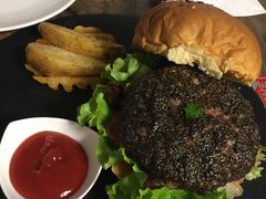 -HIGH FIVE哈福手工汉堡(桂林路店)