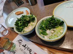 -山河屯铁锅炖·非遗东北菜(南山店)