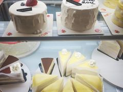 -焙丽拾光(麦凯乐直营店)
