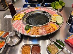 -哈哈碳都·牛肋条无限自助烤肉(宝龙店)