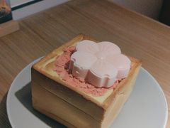 -蜜桃餐厅·伴山(仙林金鹰店)