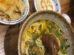 -蒙自源过桥米线(红谷滩万达店)