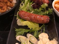香烤台湾香肠配蒜片-Let's Taipei 非常烘焙(太古里店)