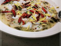 -江渔儿酸菜鱼·拔草餐厅(虎门君乐汇店)