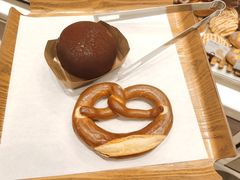 德式碱水面包-PARIS BAGUETTE巴黎贝甜(周浦万达店)