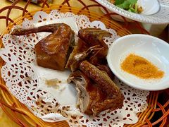 招牌爆汁红烧乳鸽-肥仔顺德菜(龙悦居店)