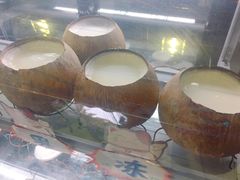 -椰爺爺·椰子冻砵仔糕