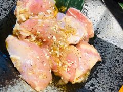 盐烤鸡腿-炎蔵牛舌烤肉