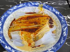 -何老二卤汁凉粉