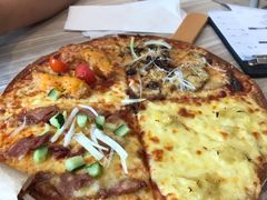 -必胜客(WOW中心城店)