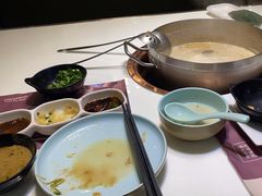 -洪氏嗨捞·猪肚鸡火锅(阳光天地店)
