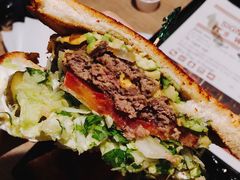 -The Habit Burger Grill 哈比特汉堡(复兴soho店)
