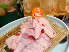 -得意咚瓜·顺德鱼生·冬瓜火锅(深圳首店)