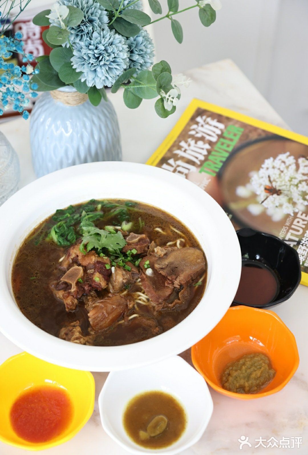 慢炖熬制，连汤都要喝完的牛气冲天霸王面