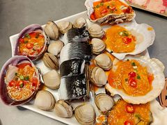 -围炉肉舍•炭烤活鳗•丹东海鲜烤肉(步行街店)