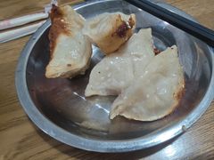 -黄阿姨锅贴大王(万航渡路店)