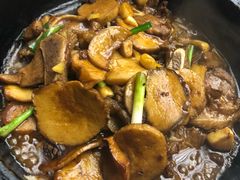 -阿瓦山寨·湘菜现炒·剁椒鱼头王(咸阳总店)