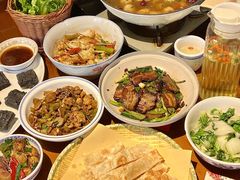 -廖师傅大蒜炒腊肉(袁家岭店)