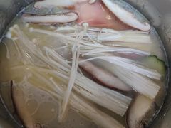 -周幺妹重庆老火锅(银泰城总店)