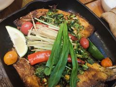 香茅草烤罗非鱼-云海肴·汽锅鸡·云南菜(天津国金汇店)
