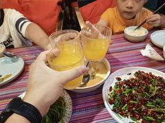 -香巴拉云南餐厅(华莱坞店)