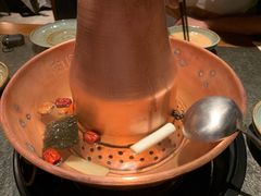 老北京清汤锅底-老墙根涮肉·铜锅·烧烤(欢乐谷·王四营店)