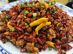 -黄桷树曹家私房菜(江与城店)