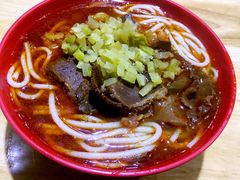 -魏旺湖北正宗牛肉面(硚口公园店)