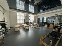 -岩顶健身(玄武店)