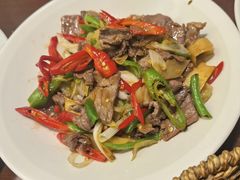 酸木瓜炒牛肉-紫滇源云南生态菜(丹凤街店)