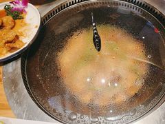 -山河屯铁锅炖·非遗东北菜(南山店)