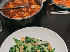 -川流不息·地道川菜·小龙虾(松东路店)