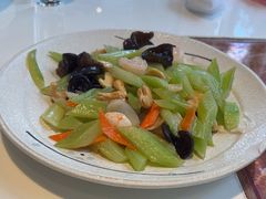 -红樱桃·欢乐餐厅(太原里店)