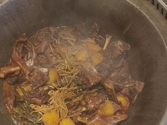-山里屯铁锅炖·东北菜(康桥店)