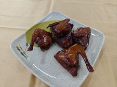 红烧乳鸽-吉莲利苑海鲜酒家(珠海拱北28年老字号店)