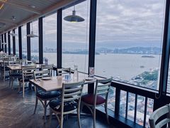 靠窗位-必胜客(海滨店)
