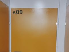 -安东易迷你自助仓储寄存仓库(杨浦店)