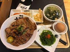 -熊吞·大碗丼烧肉饭(西市场嘉华店)