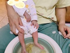 -爱月宝月嫂·育儿嫂(哈尔滨总店)