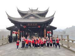 -宾果蒙特梭利托育儿童之家幼儿园(爱琴海店)