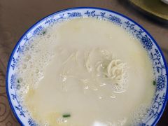 -雪琴面馆富安特色鱼汤面(城中花园店)