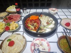 -贰回巷火锅馆(钟楼店)
