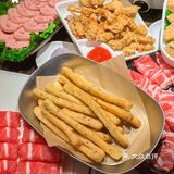 请问，星空🌃帐篷⛺️里吃一顿涮肉是什么感Jio ⁉️